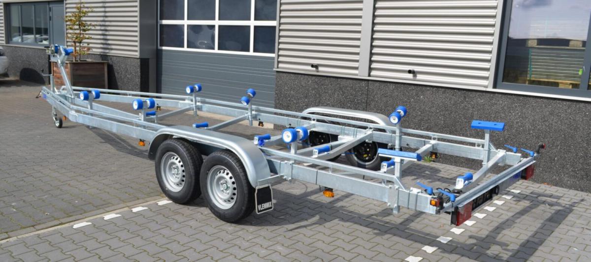 Vlemmix 2700 kg O Trailer 840 zu verkaufen