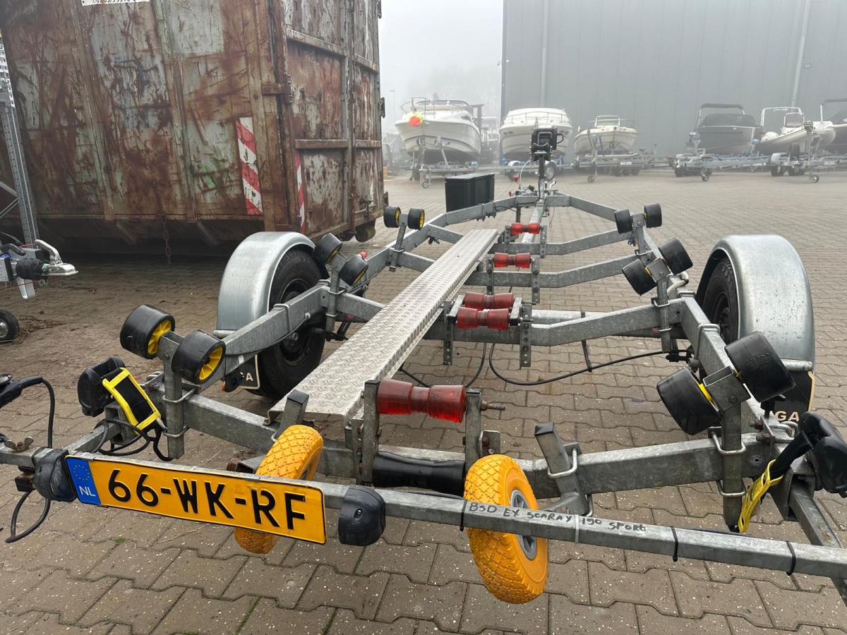 Pega V1800 Boottrailer zu verkaufen