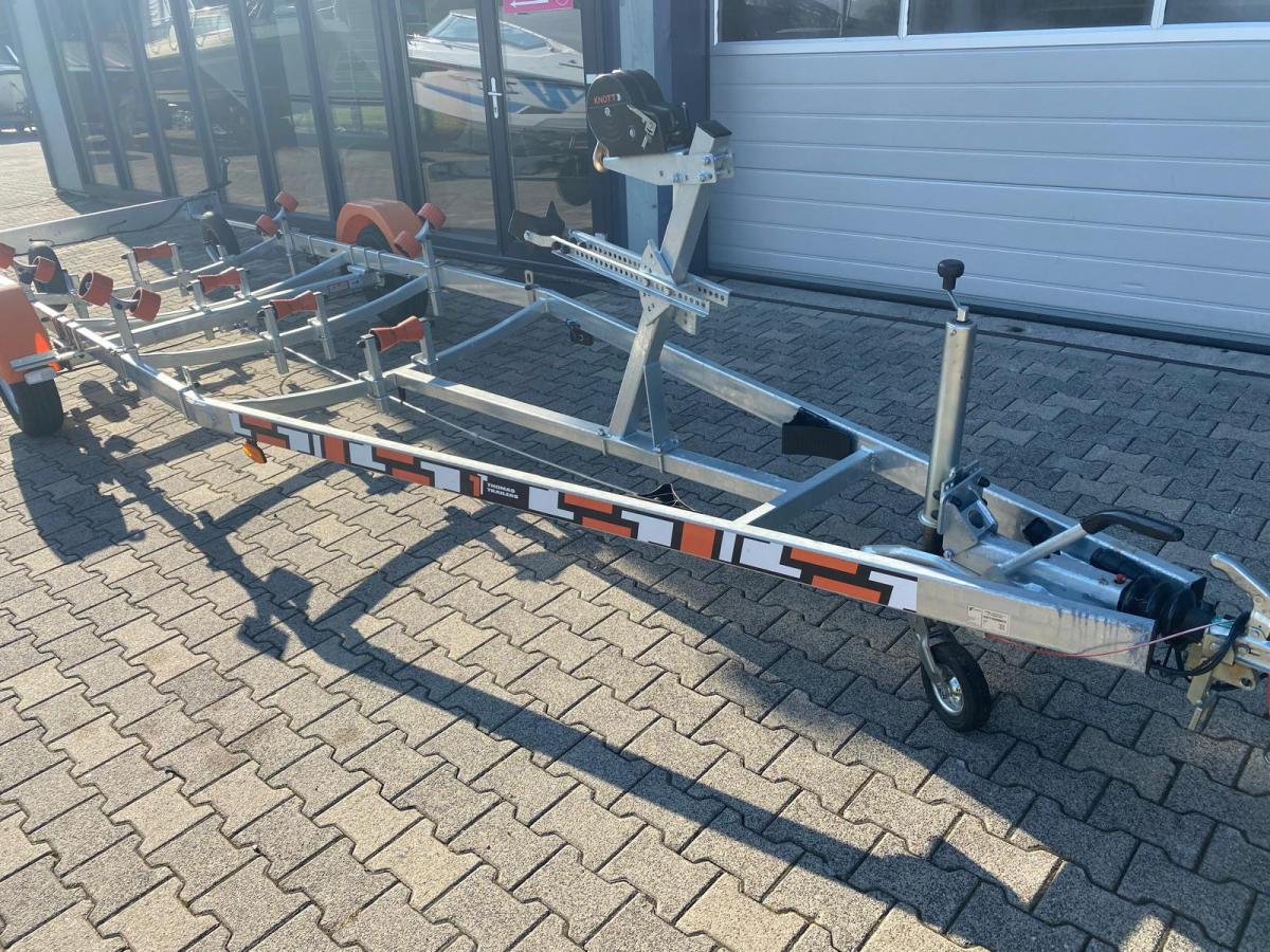Thomas Trailer  1300 