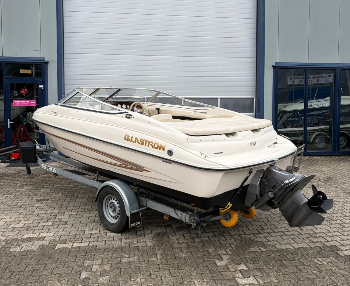Glastron GX185 Bowrider For sale