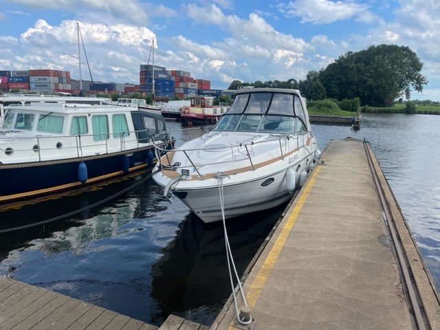 Monterey = Sold  335 Sport Yacht 
