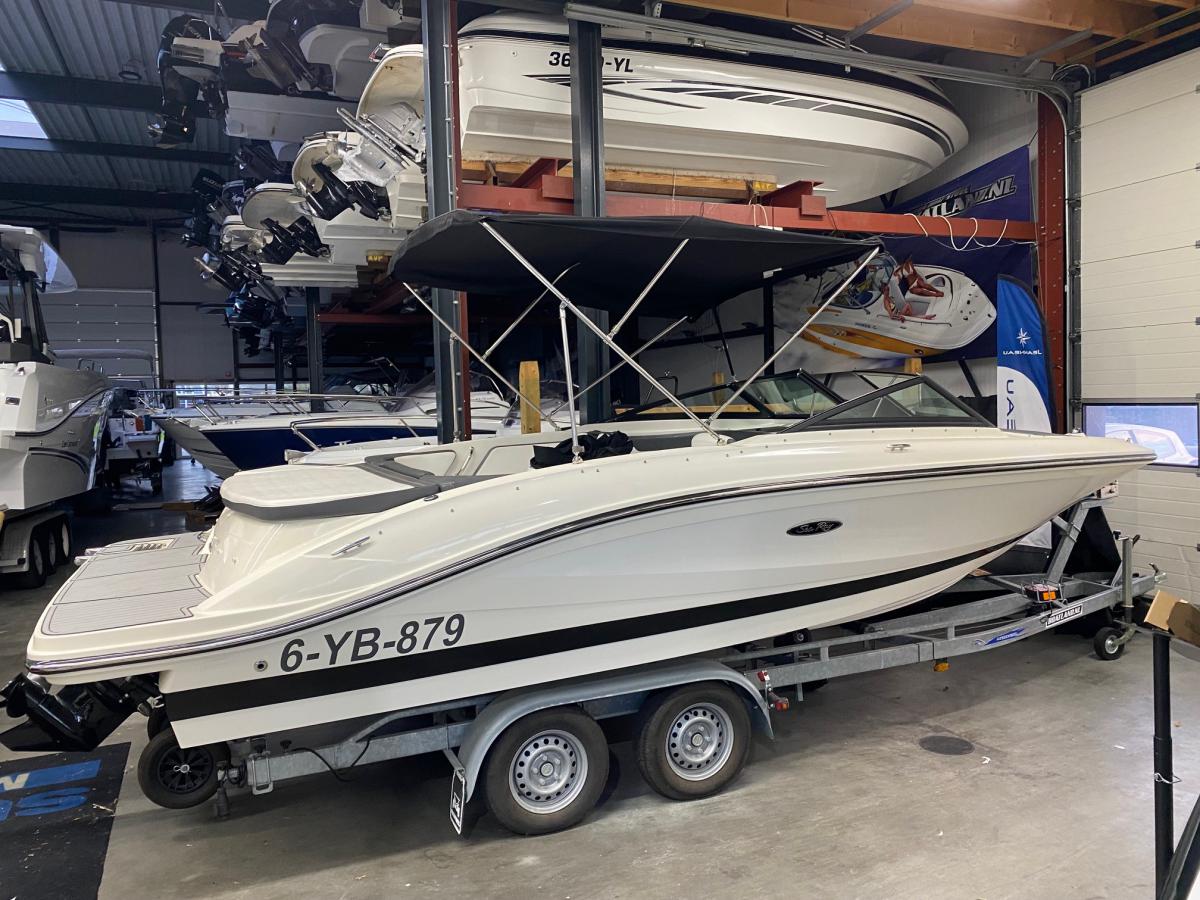 Sea Ray 210 SPX zu verkaufen