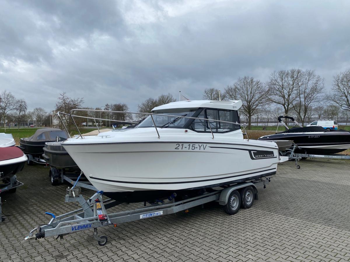 Jeanneau = SOLD!  Merry Fisher 695 