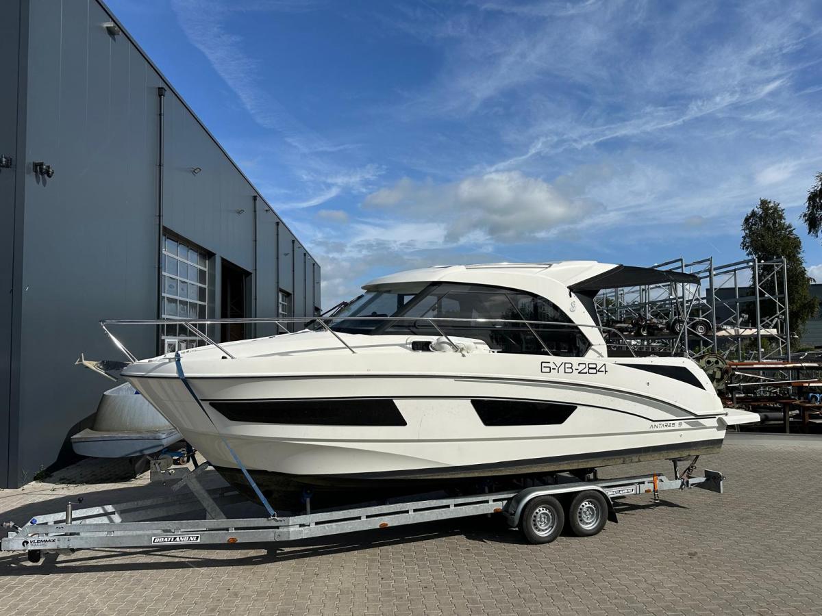 Beneteau Antares 9 Te koop