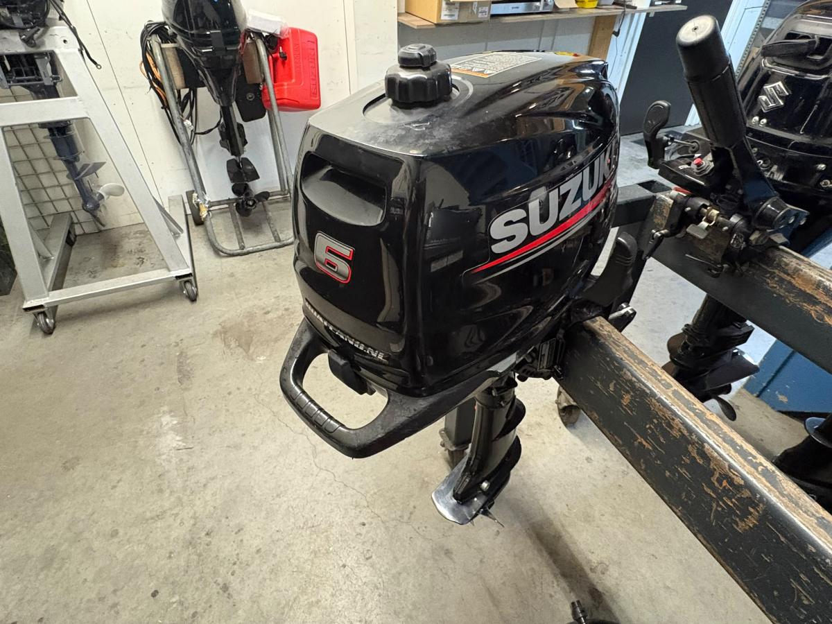 Suzuki DF6AS zu verkaufen