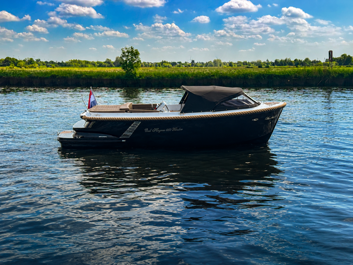 Oud Huijzer 650 Tender zu verkaufen