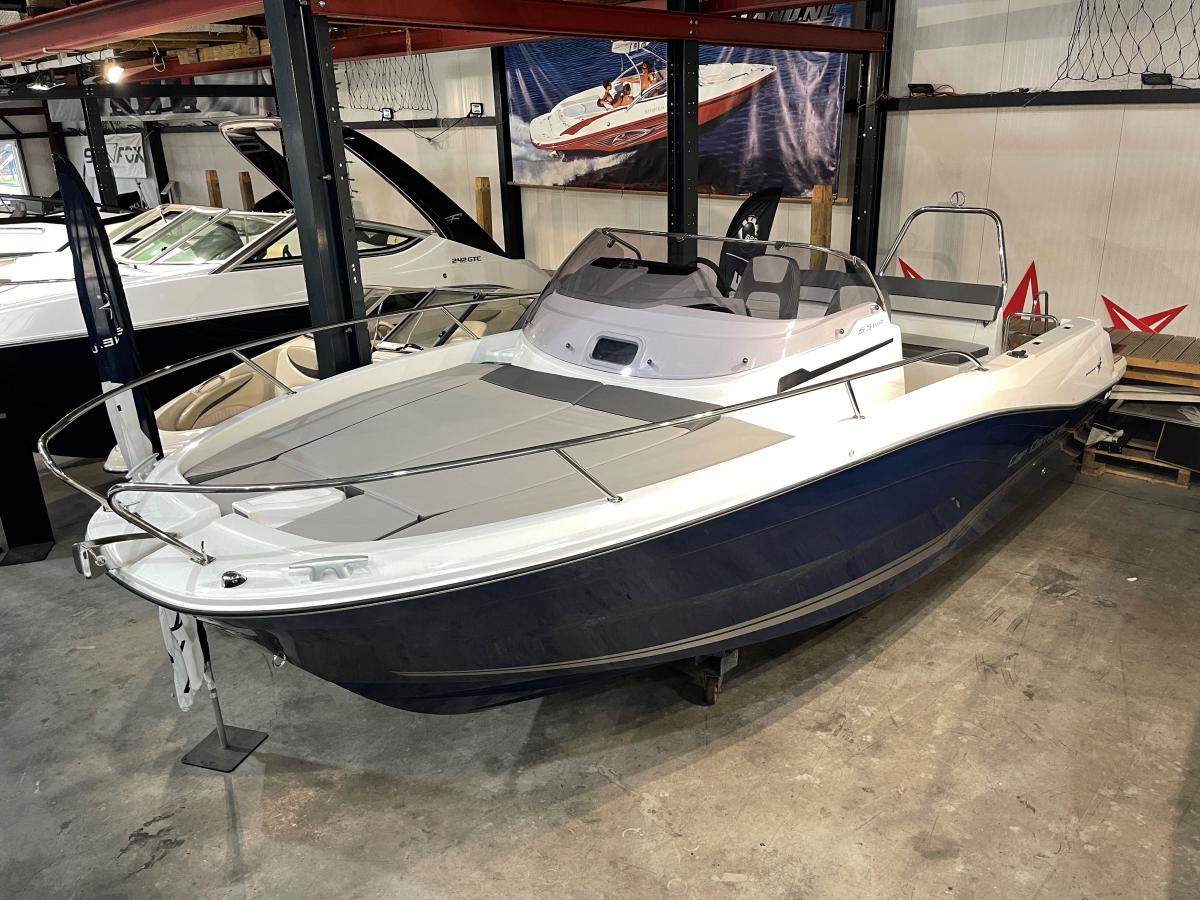Jeanneau 6.5 WA SERIE 3  Showroomboot! Te koop