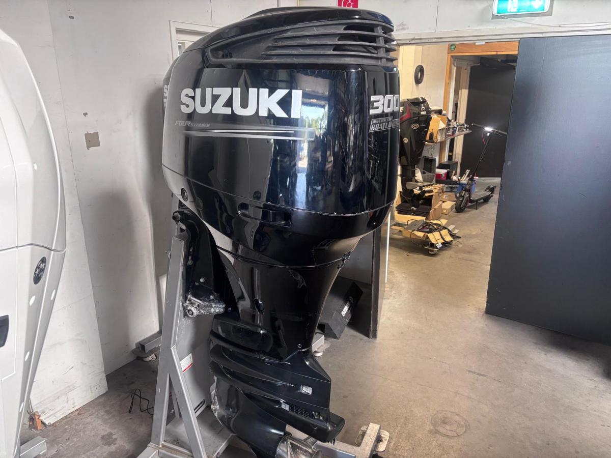 Suzuki DF300AP For sale