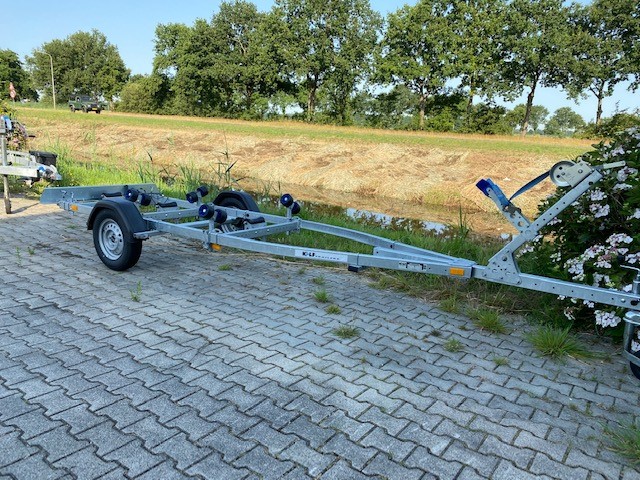 Kalf Trailering U 750 Kg 