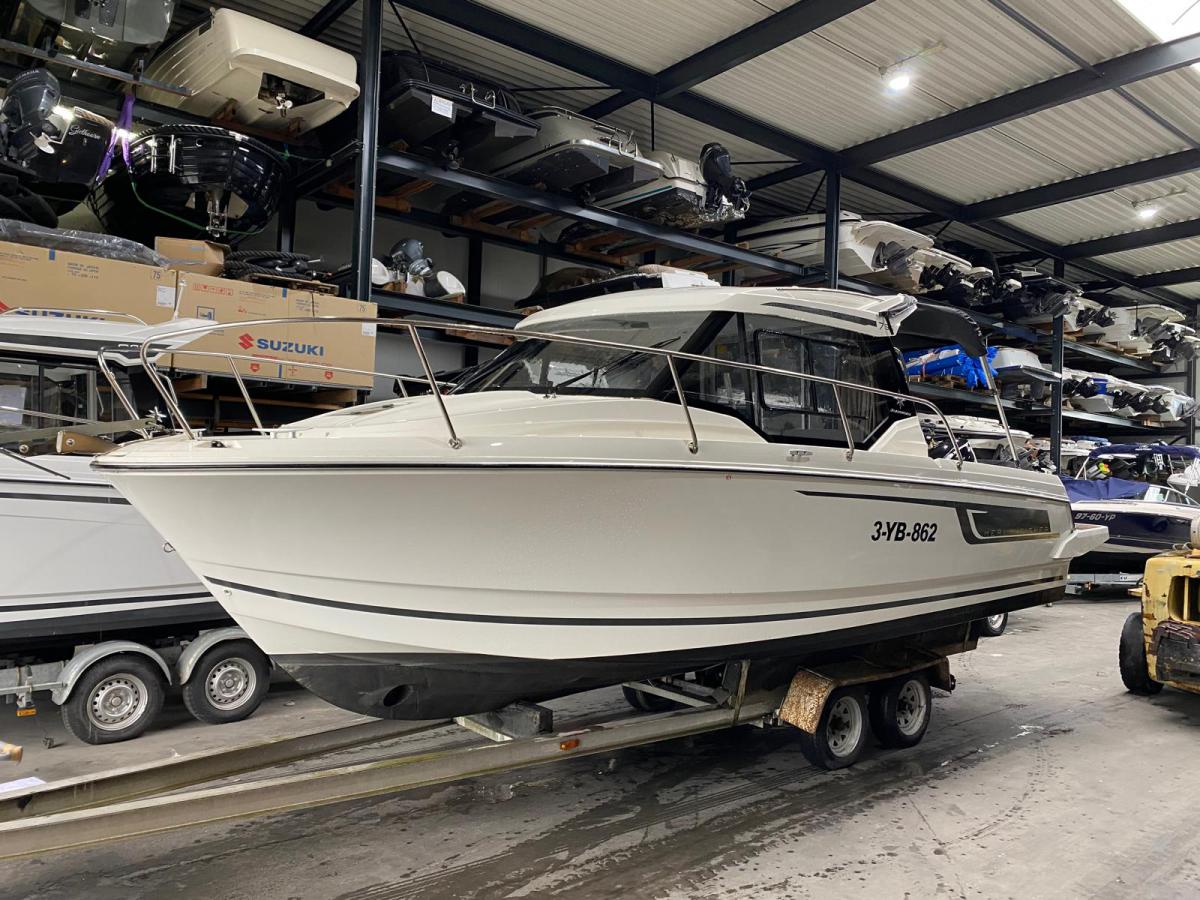 Jeanneau  Merry Fisher 795  