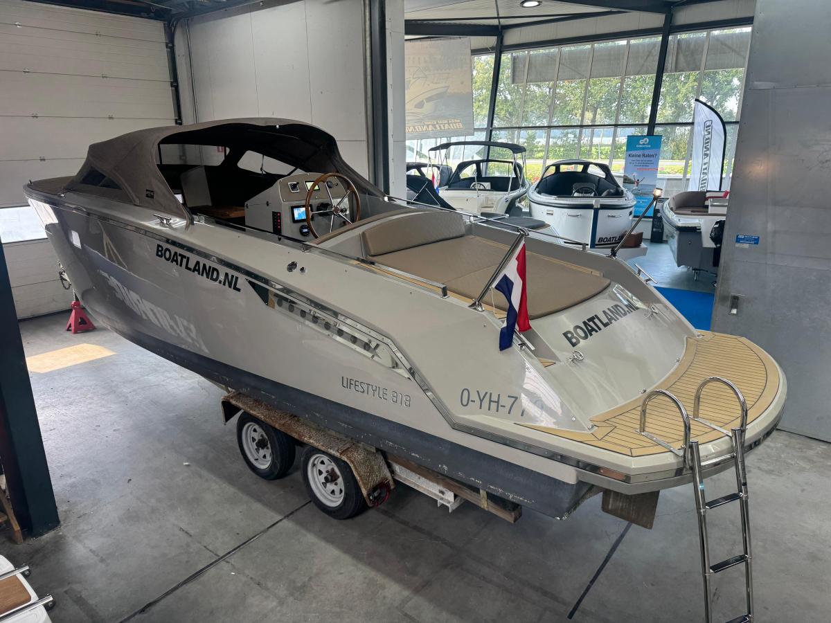 Lifestyle 818 Cabin zu verkaufen
